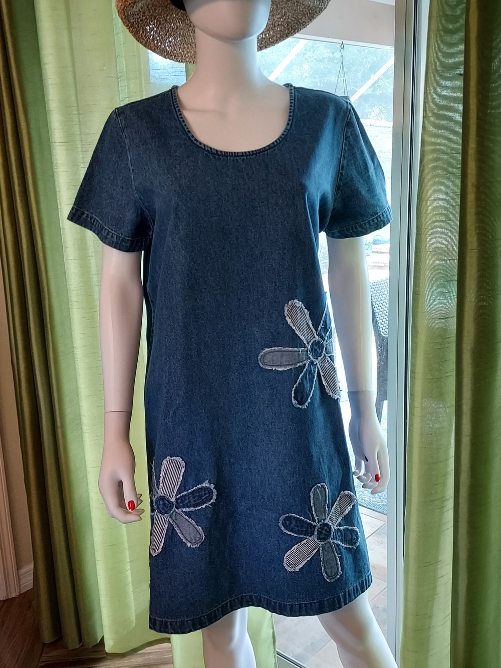 Denim Midi Shift Dress with Floral Appliqué - Blue: Sz. M